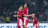 Pemain Timnas Indonesia U-23, Jens Raven, melakukan selebrasi setelah mencetak gol ke gawag Timnas Thailand U-23 pada laga semifinal Piala AFF U-23 2025 di Stadion Utama Gelora Bung Karno, Jakarta, Jumat (25/7/2025). (Bola.com/Abdul Aziz)