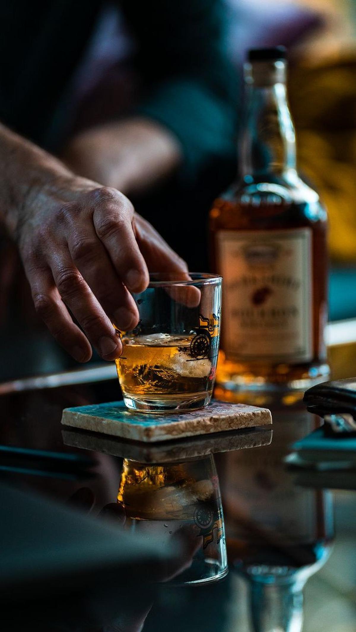 Tips Berhenti Minum Alkohol