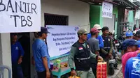 BRI Bandar Lampung Salurkan Bantuan Pangan untuk Korban Banjir, Total 2 Ribu Nasi Kotak