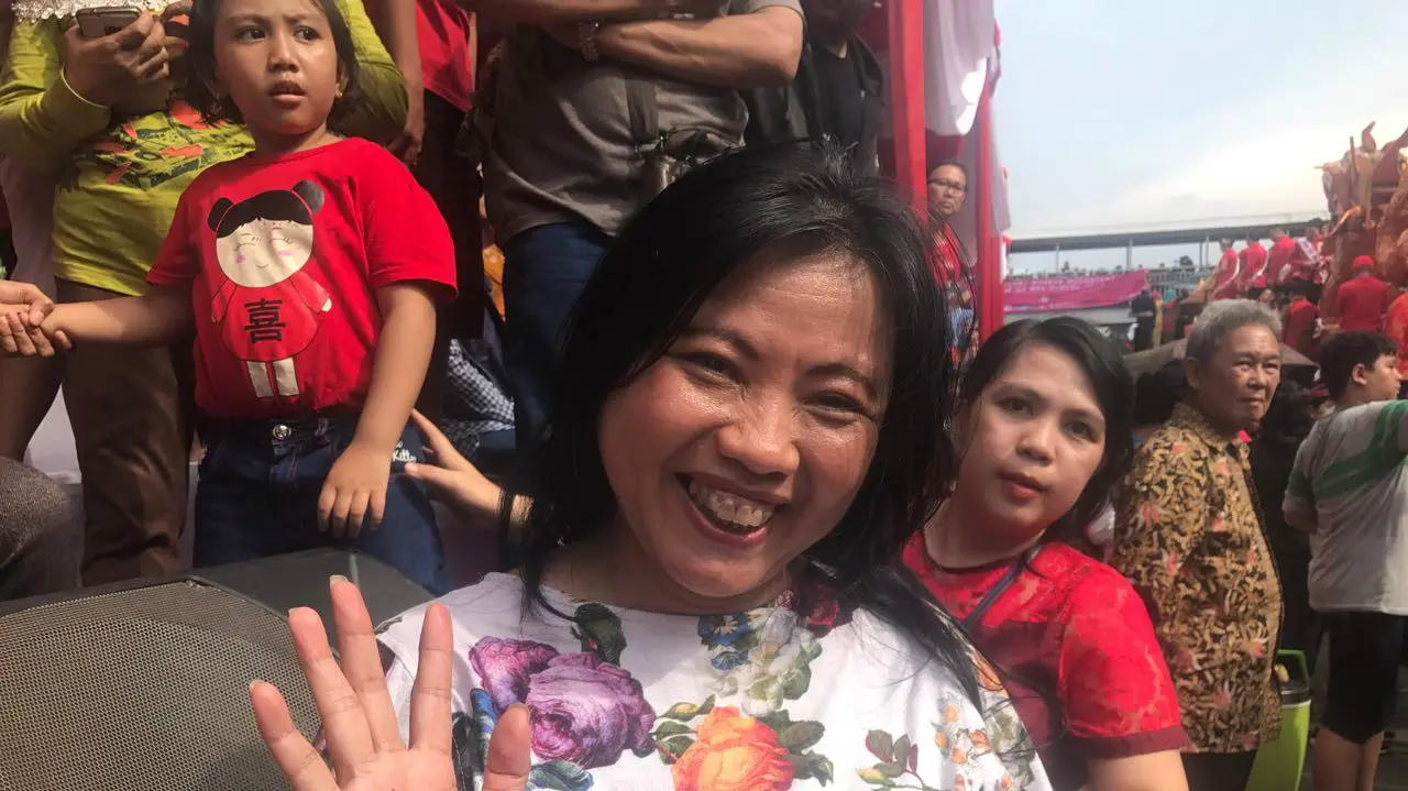 Warga menyaksikan Cap Go Meh 2018 di Glodok, Jakarta Barat (Liputan6.com/ Yunizafira Putri)