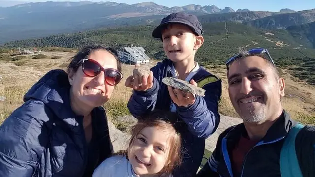 Sophia Hajnorouzi dan keluarga/dok. Josie Hajnorouzi