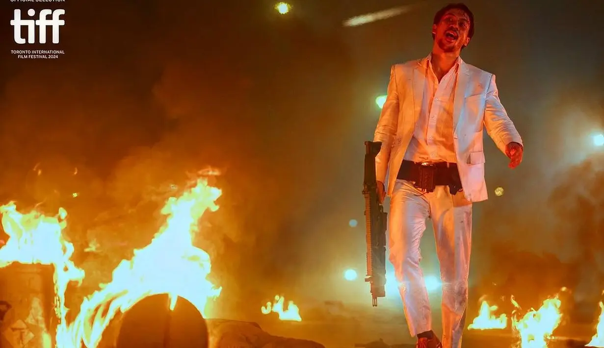 Film ini dibintangi populer seperti Aurora Ribero, Hana Malasan, Ali Fikry, Adipati Dolken, dan Kristo Immanuel. [Foto: Instagram/timobros]