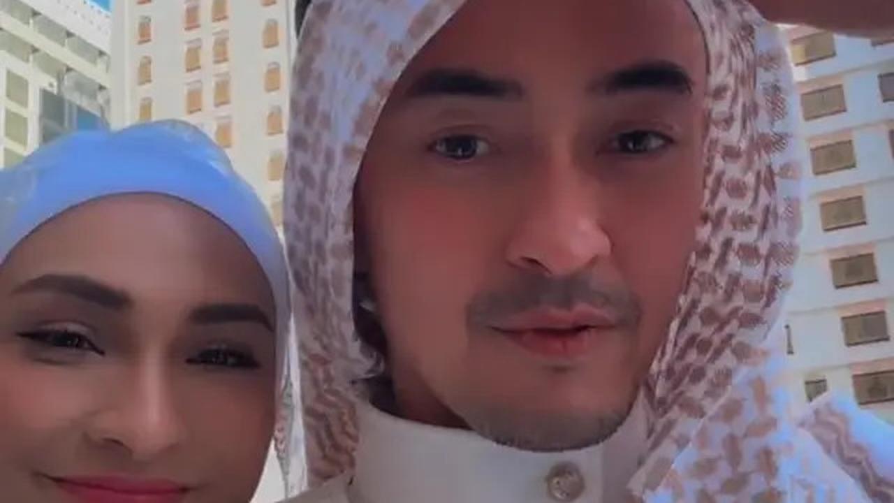 10 Potret Pernikahan Zumi Zola dan Putri Zulhas di Madinah, Dinikahkan Ust Adi Hidayat