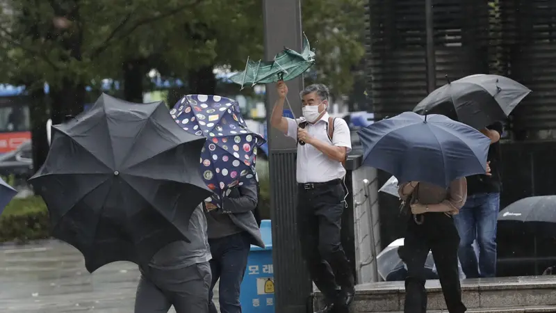 Topan Maysak Terjang Korea Selatan