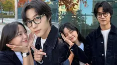 Kim Se Jeong juga membagikan foto di baik layar bersama Lee Jong Won. (Foto: Instagram/ clean_0828)