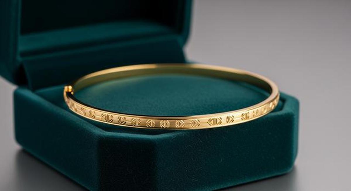 8 Tren Gelang Emas Bangle Tipis 2026 untuk Ibu Usia 50 Tahun yang Suka Tampilan Rapi, Mewah Elegan