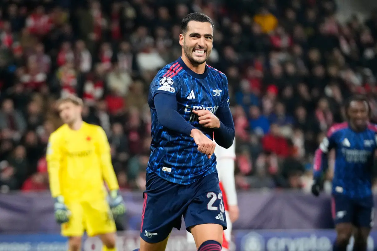 Mikel Merino di laga Arsenal melawan Slavia Praha