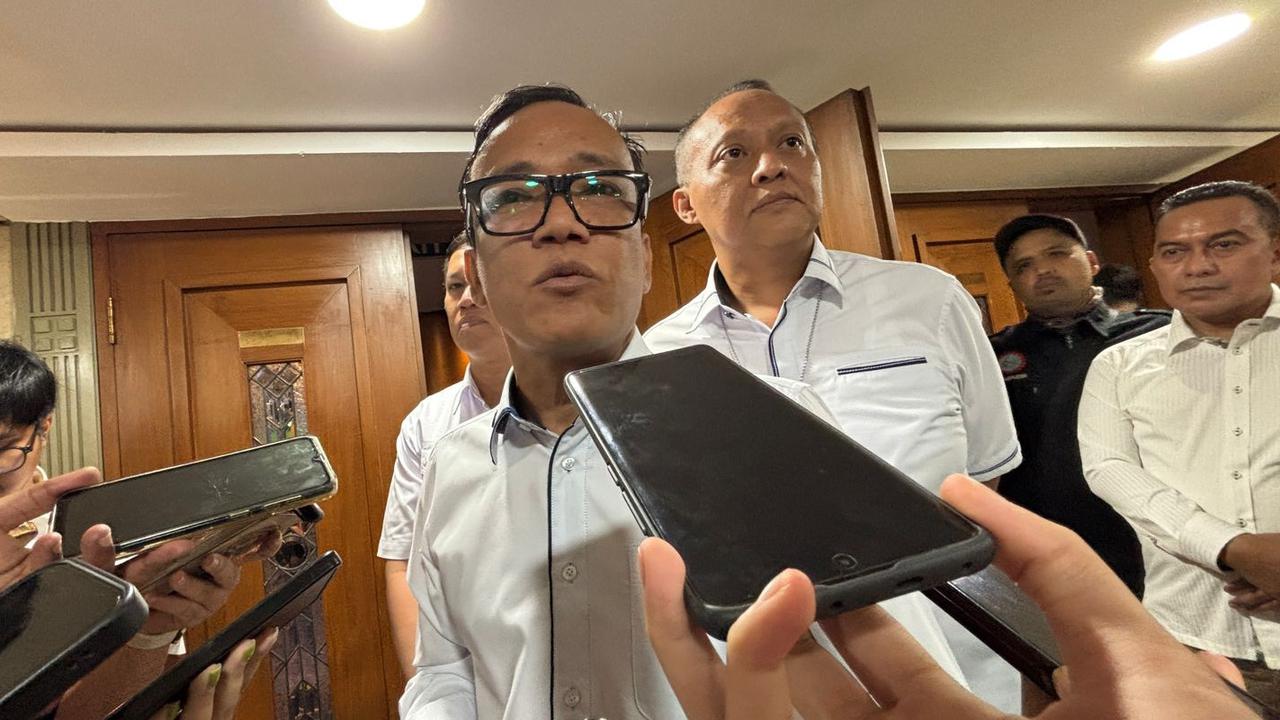 KPK Geledah Tiga Ruangan di Lantai 7 Gedung A kemenaker, Karyawan Diliburkan