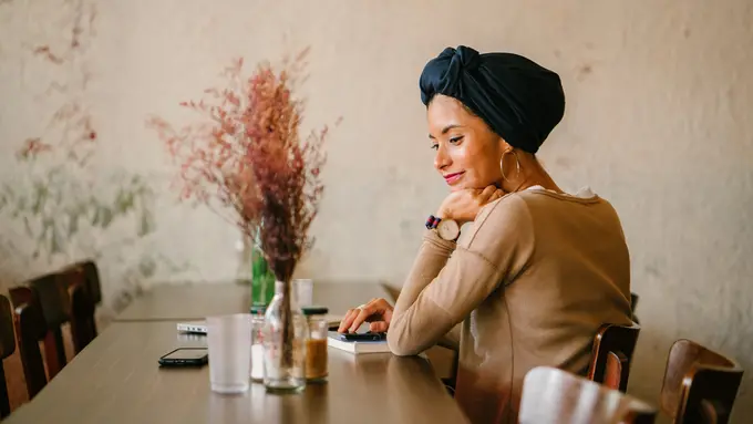 Buat Kamu yang Kerja Habis-habisan, Sudah Bahagia Hari Ini?