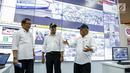 (Ki-ka) Menkominfo Rudiantara, Menhub Budi Karya dan Menteri PUPR Basuki Hadimuljono berbincang usai peluncuran Ayo Mudik di Kemenhub, Jakarta, Kamis (15/6). Aplikasi itu bertujuan untuk mendukung kelancaran mudik 2017. (Liputan6.com/Faizal Fanani)