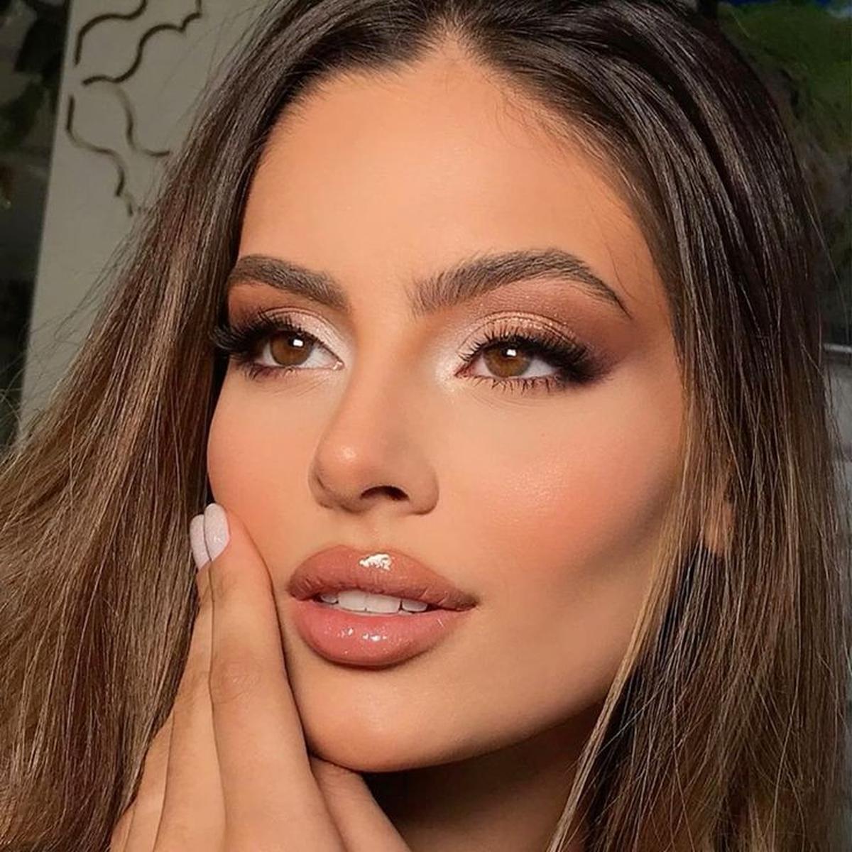 Ilustrasi Penggunaan Nude Eyeliner di Sudut Dalam Mata (©Pinterest)