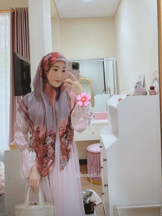 Larissa Chou Hamil Kedua