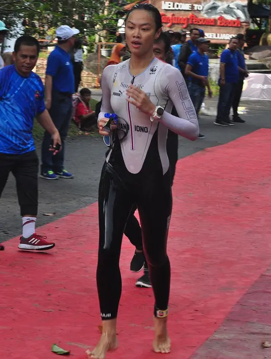 Melalui akun Instagram miliknya, Kelly terlihat sering mengunggah foto dirinya ketika mengikuti kejuaraan triathlon. (Liputan6.com/kelly_tandiono)