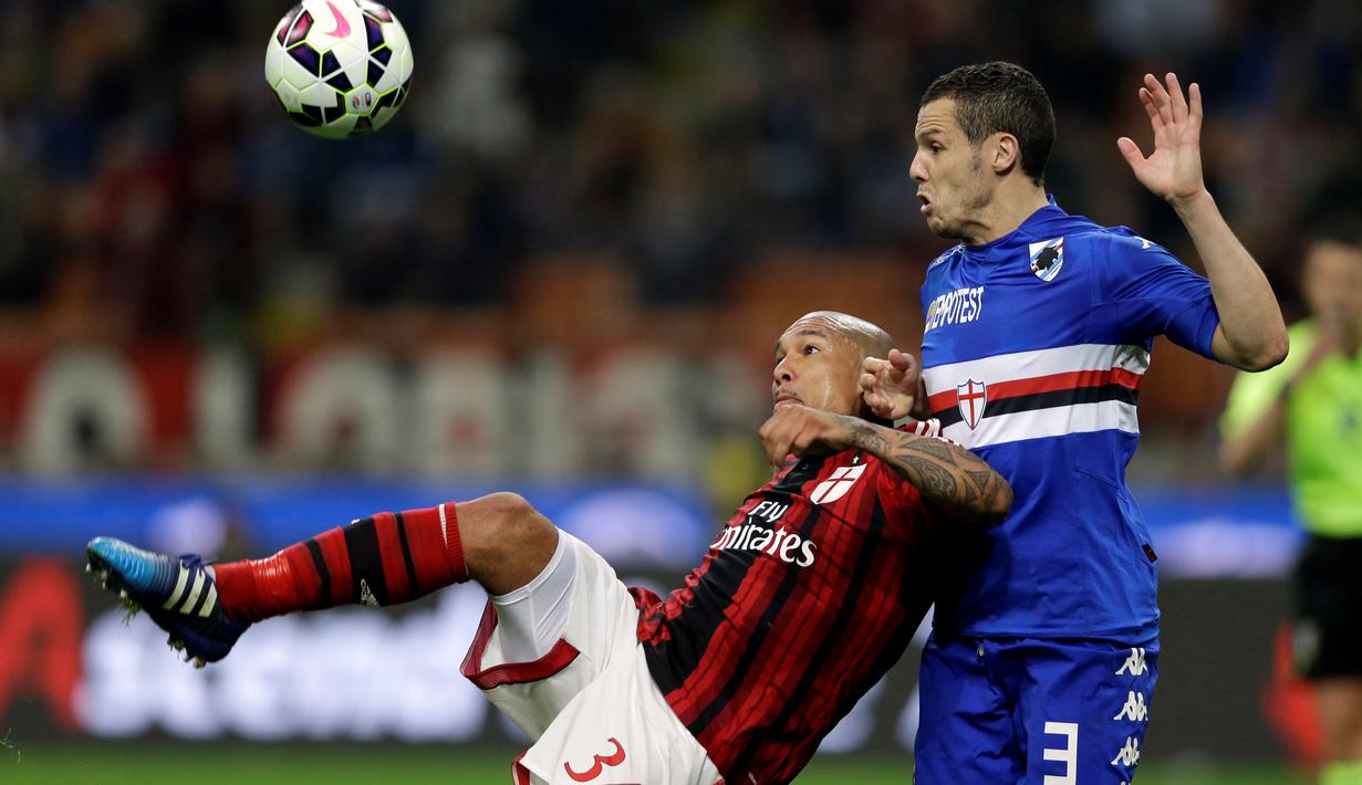 Nigel de Jong berhasil mencatatkan namanya di papan skor pada menit ke-74 sekaligus menghindarkan AC Milan dari kekalahan. (AP/Luca Bruno)