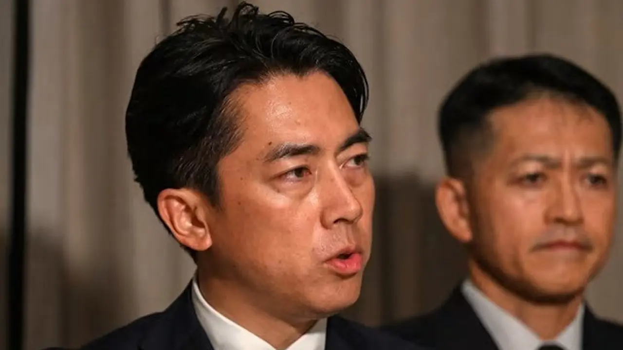 Menteri Pertahanan Jepang Shinjiro Koizumi.