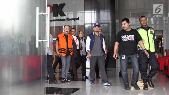 Bela Setya Novanto, Frederick Yunadi Kini Kenakan Rompi Oranye