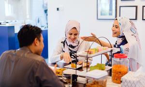 Ilustrasi Keluarga Muslim Credit: pexels.com/mentatdgt