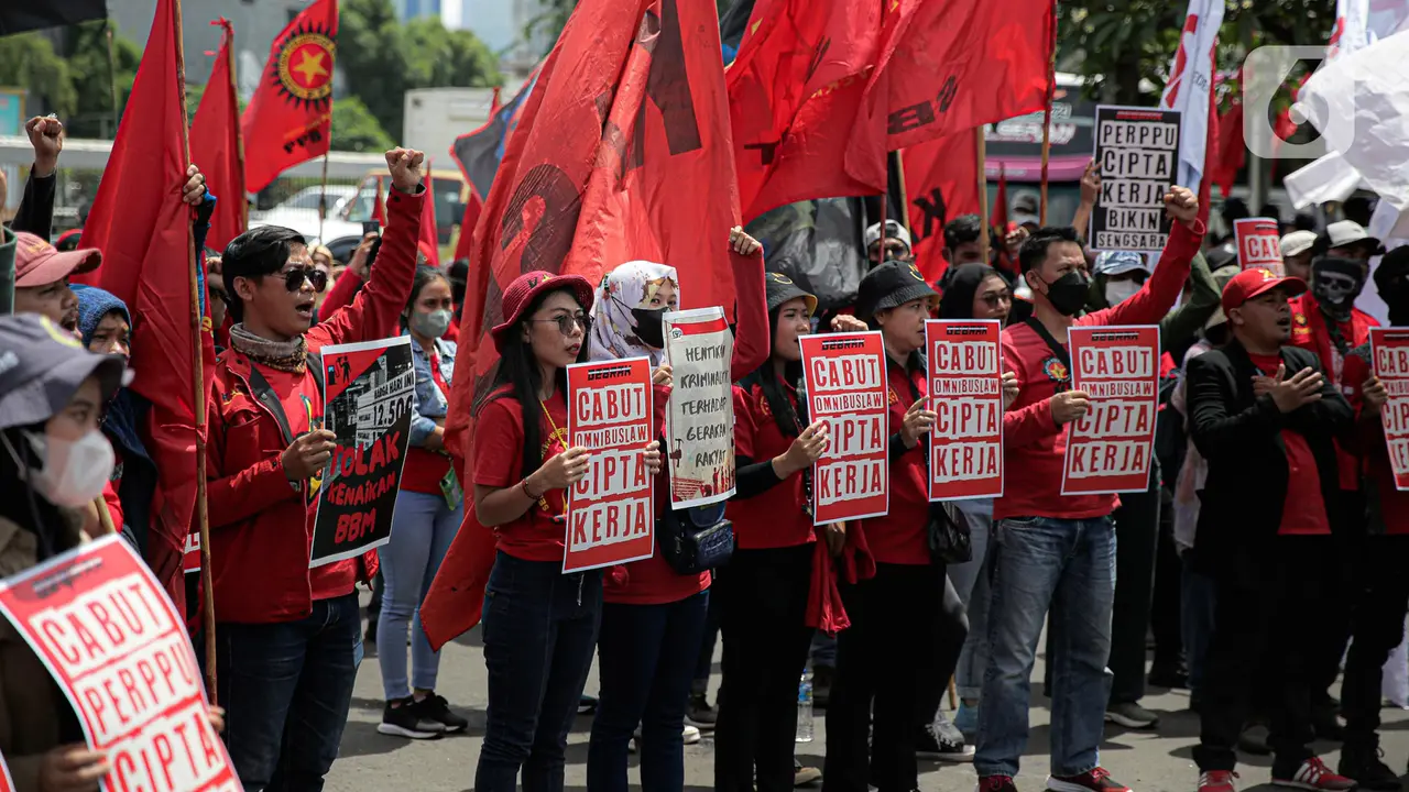 Aksi Buruh Tolak Perpu Cipta Kerja