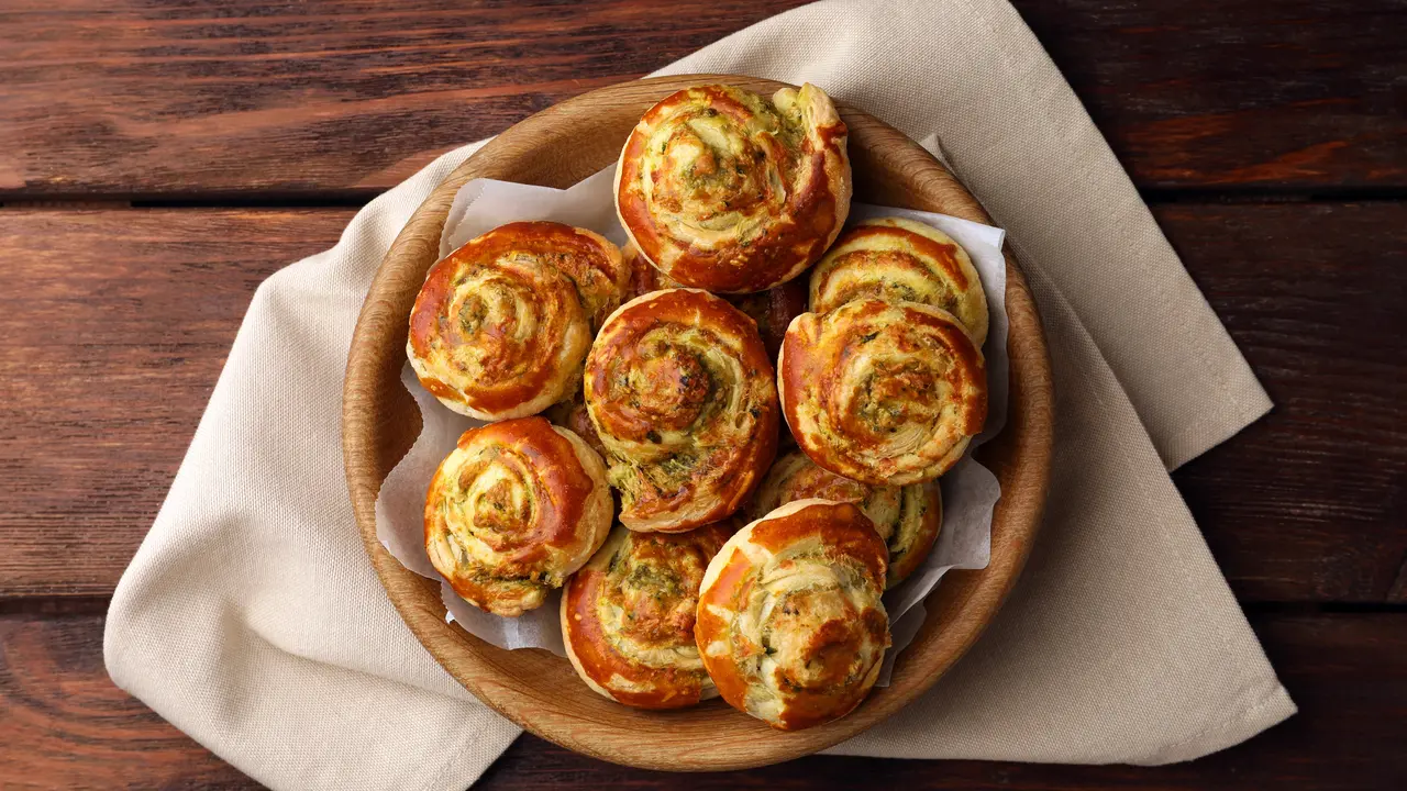 Resep Pizza Roll Simple 4 Bahan