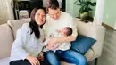 Gracia Indri menikah dengan Jeffrey Slipjen pada 20 November 2021. Keduanya kini telah dikaruniai seorang putri bernama Nova yang lahir pada 23 November 2022. [Foto: Instagram/graciaz14]