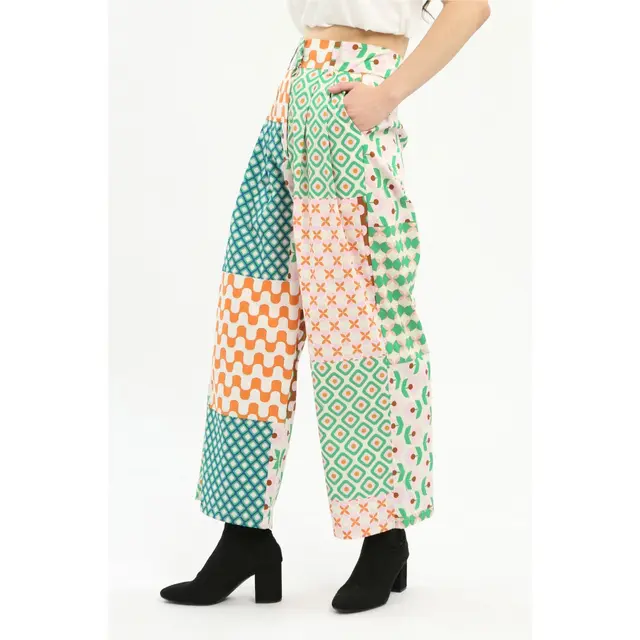 Padupadan Busana Pattern dari Atasan hingga Bawahan, credit: Cotton Ink