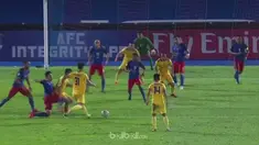 Song Lam Nghe An harus mengakui kekalahan tipis dengan skor 3-2 dari Johor Darul Ta’zim dan tetap berada di peringkat dua klasem...
