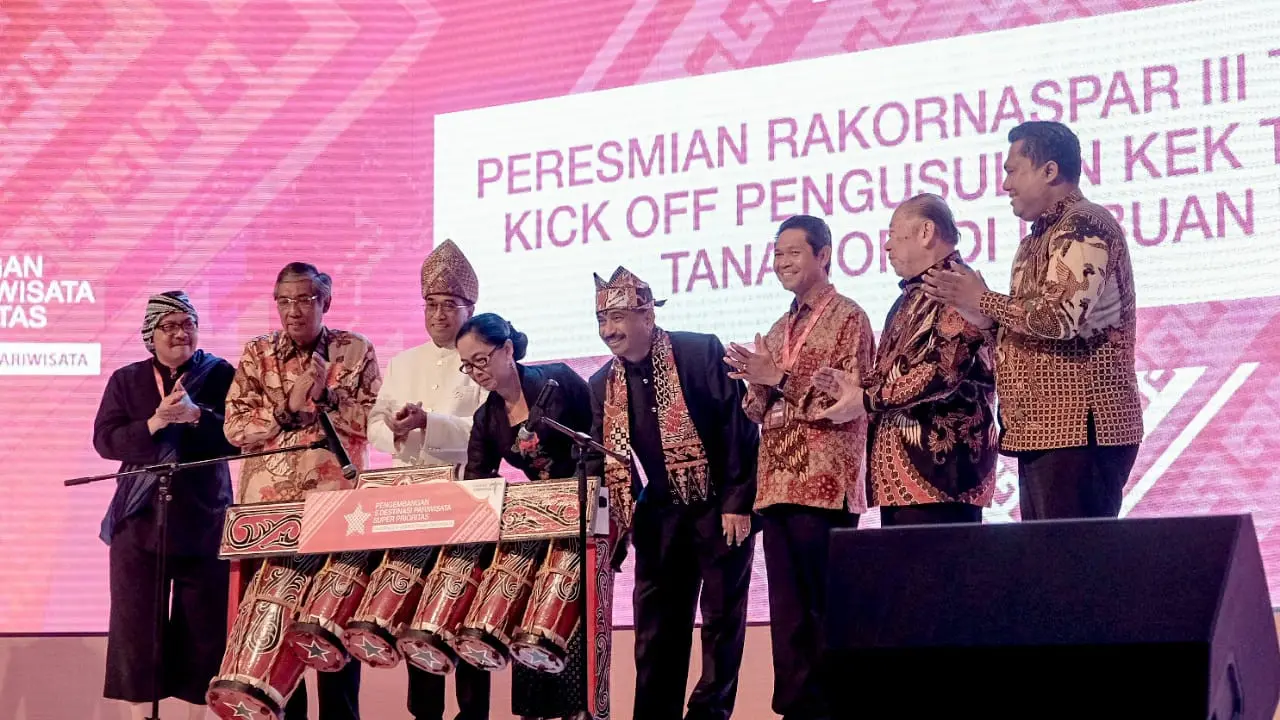 Mana yang Benar, 4 atau 5 Destinasi Super Prioritas?