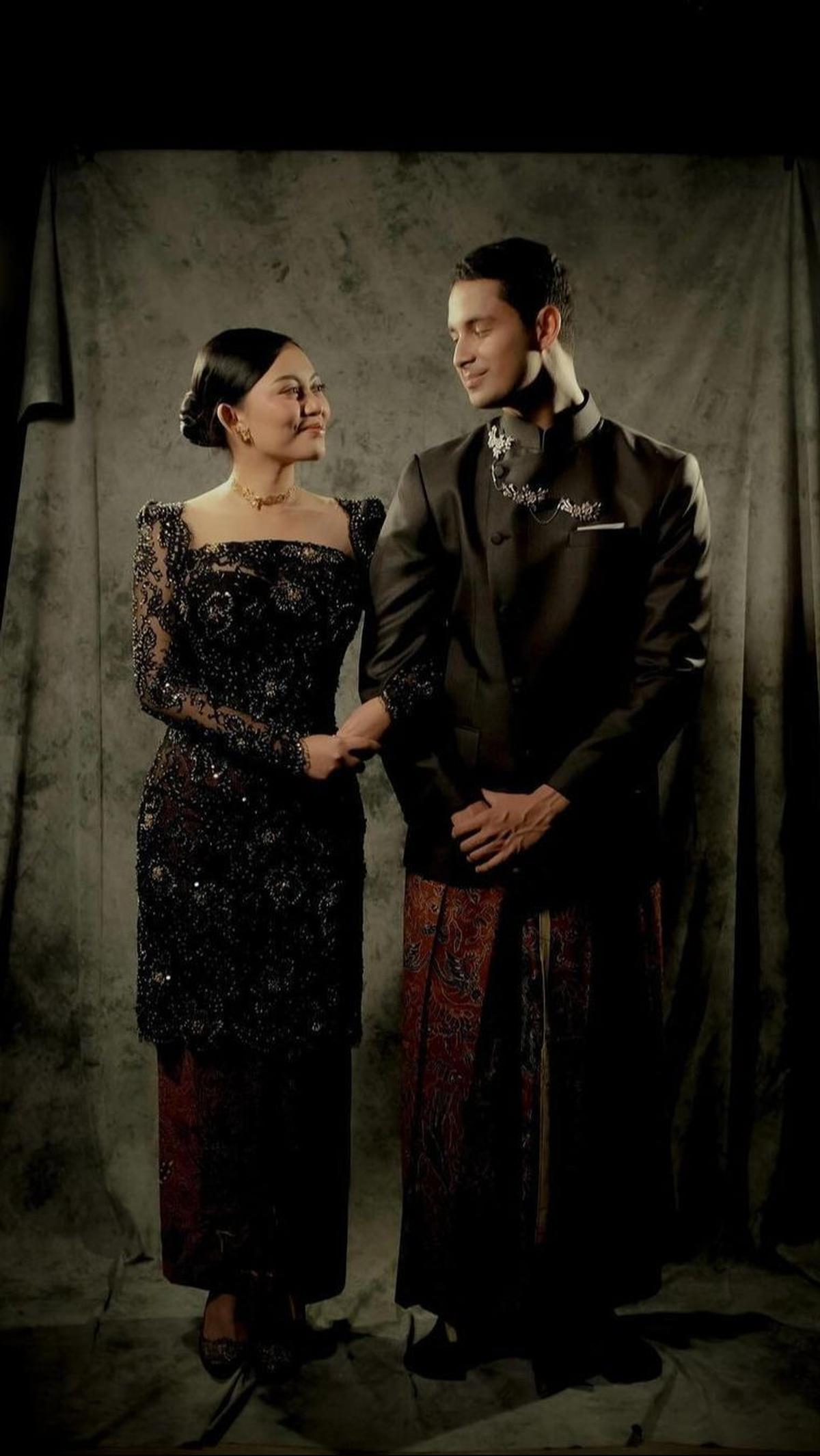 Melakukan Pemotretan Ala Prewedding