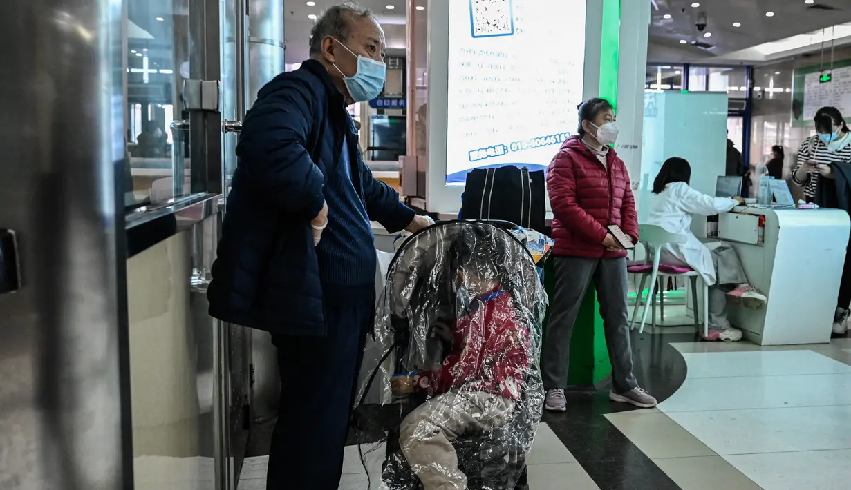 China Utara telah melaporkan peningkatan "penyakit mirip influenza" sejak pertengahan Oktober jika dibandingkan dengan periode yang sama dalam tiga tahun sebelumnya, kata WHO. (Jade Gao / AFP)