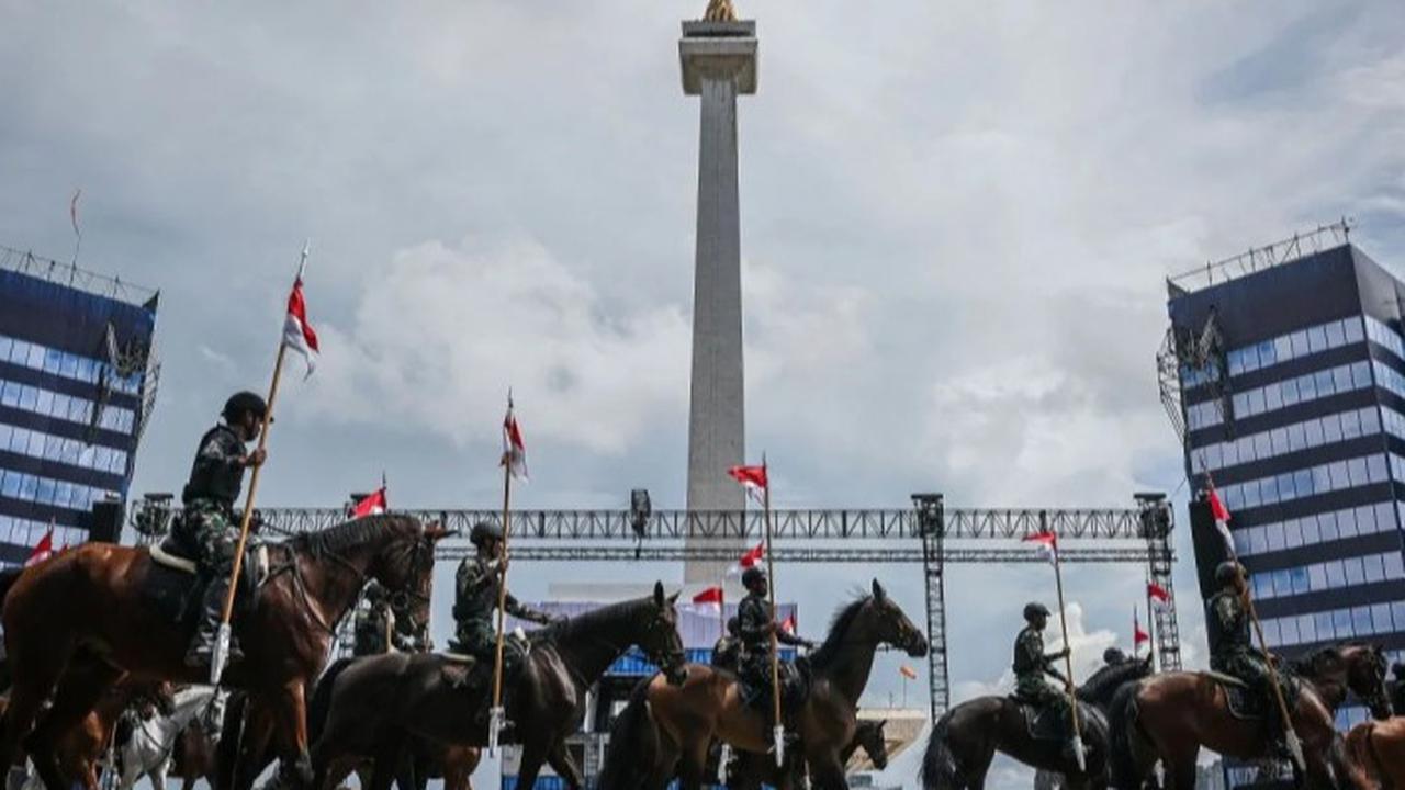 VIDEO: Klarifikasi TNI Insiden Tak Terduga Bendera Merah Putih Robek saat Gladi Bersih