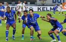 Banyak Pemain Bintang Pergi, Persib Buktikan Tetap Bersinar Bersama Bojan Hodak: Taktik yang Fleksibel Jadi Kunci