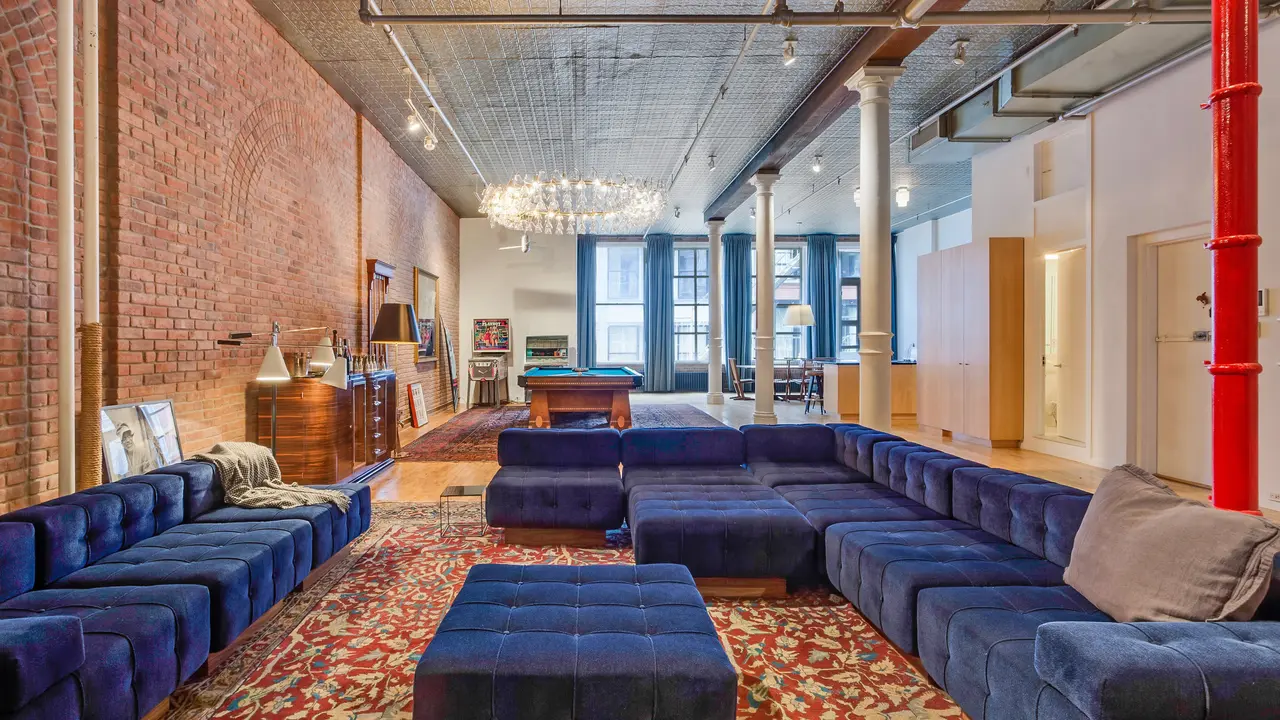 Cari Rumah Ramah Keluarga, Adam Levine Jual Apartemen Rp71,5 M