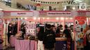 Suasana Mall Lotte Shopping Avenue, Jakarta, Rabu (21/7/2022). Dalam Surat Edaran Satgas Penanganan Covid-19 Nomor 21 Tahun 2022 tentang Ketentuan Pelaku Perjalanan Dalam Negeri, pemerintah mewajibkan vaksin booster sebagai syarat perjalanan seluruh jenis moda transportasi, mulai dari udara, laut, dan darat. (Liputan6.com/Faizal Fanani)