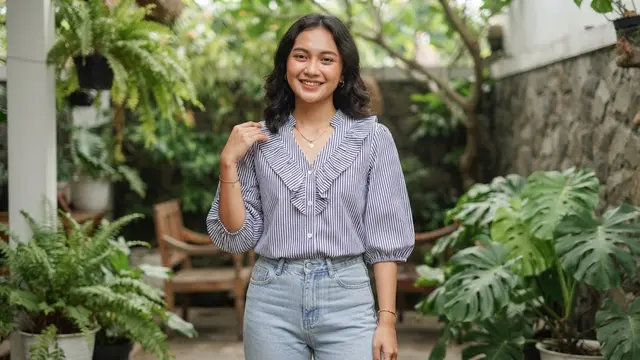 Padu Padan Blouse Ruffle Salur