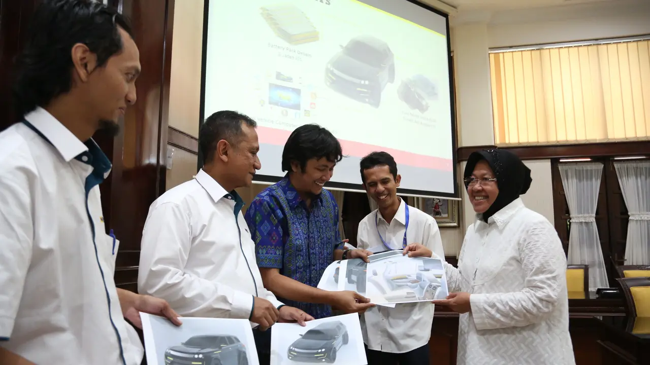 Wali Kota Risma Bakal Berdinas Pakai Mobil Listrik Buatan ITS