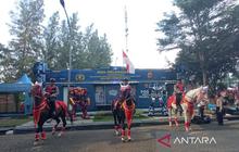 Patroli Berkuda Polres Cirebon Kota Hibur dan Amankan Pemudik di Rest Area Tol Palikanci