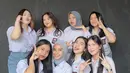 Pertemuan sederhana ini membuktikan bahwa persahabatan mereka tetap kuat. Di tengah kesibukan masing-masing, mereka tetap menyisihkan waktu untuk bersama. Kebersamaan yang penuh nostalgia ini pun sukses bikin netizen ikut baper! (Liputan6.com/IG/@felicyangelista_)