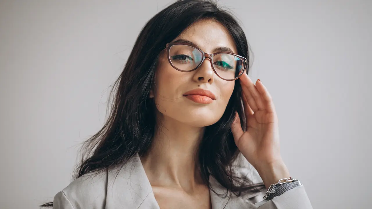 wanita oktober tidak sebelah mata