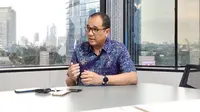 Mantan pejabat Direktorat Jenderal Pajak Kementerian Keuangan (DJP Kemenkeu) Rafael Alun Trisambodo saat wawancara khusus dengan Liputan6.com, Kamis (30/3/2023). Rafael berbicara soal kasus yang tengah membelitnya di KPK. (Liputan6.com/Fachrur Rozie)