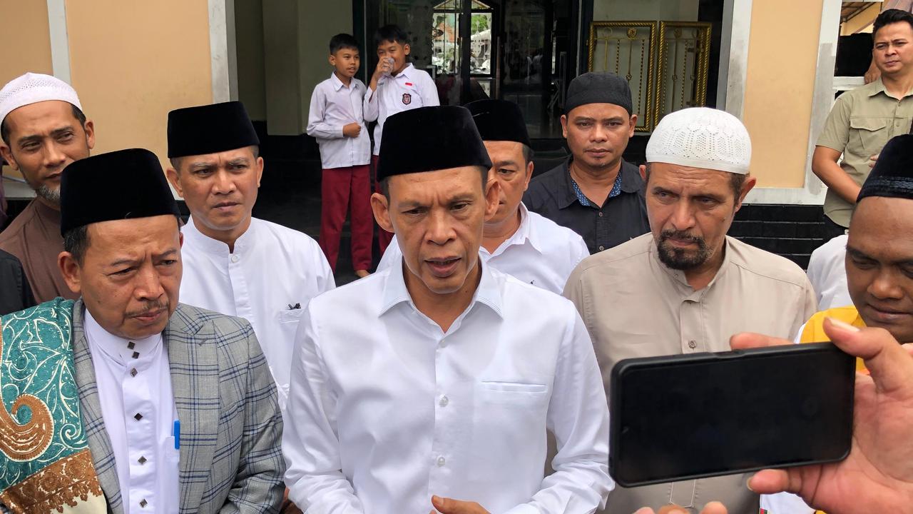 Cawabup Jaro Ade Bagikan Makan Siang Gratis di Bogor: Selaras dengan Program Prabowo-Gibran