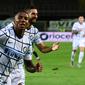 Ashley Young mencetak gol saat Inter Milan kalahkan Atalanta (AFP)