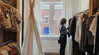 11 Arti Mimpi Membeli Baju Baru Menurut Islam, Benarkah Tanda Keberuntungan?