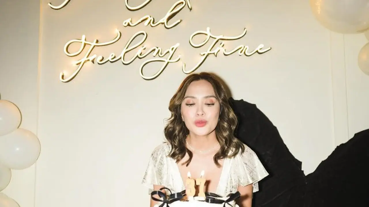 Ulang Tahun Shandy Aulia ke-37