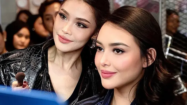 Wajah Amanda Manopo hasil dirias oleh MUA.  [@larasocta_]