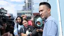 Seperti yang dilansir dari Liputan6.com, Ruben mengaku sangat prihatin atas hal pahit ini. Menurut Ruben, Ahok juga manusia, meski selama ini terlihat sebagai sosok yang tangguh namun perceraian bukan lah hal mudah. (Deki Prayoga/Bintang.com)