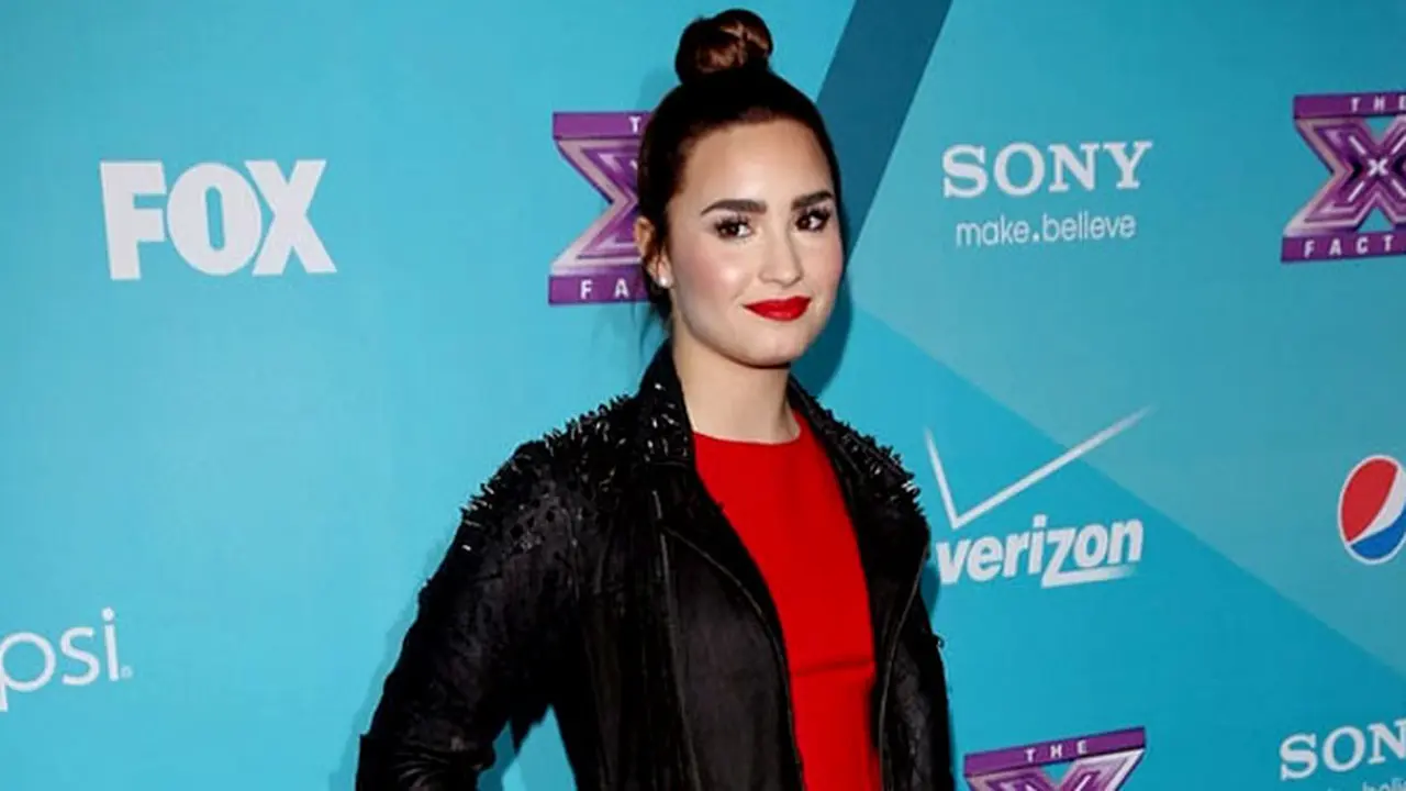 demi-lovato-131004b.jpg