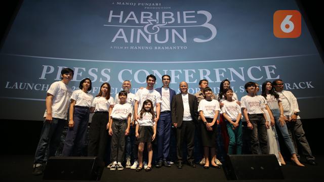 [Fimela] Reza Rahadian