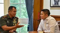Seskab Teddy Bertemu Empat Mata dengan Wakil Panglima TNI, Ini yang Dibahas