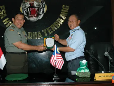 Kasdam Terima Kunjungan Perwira Siswa Tentara Malaysia