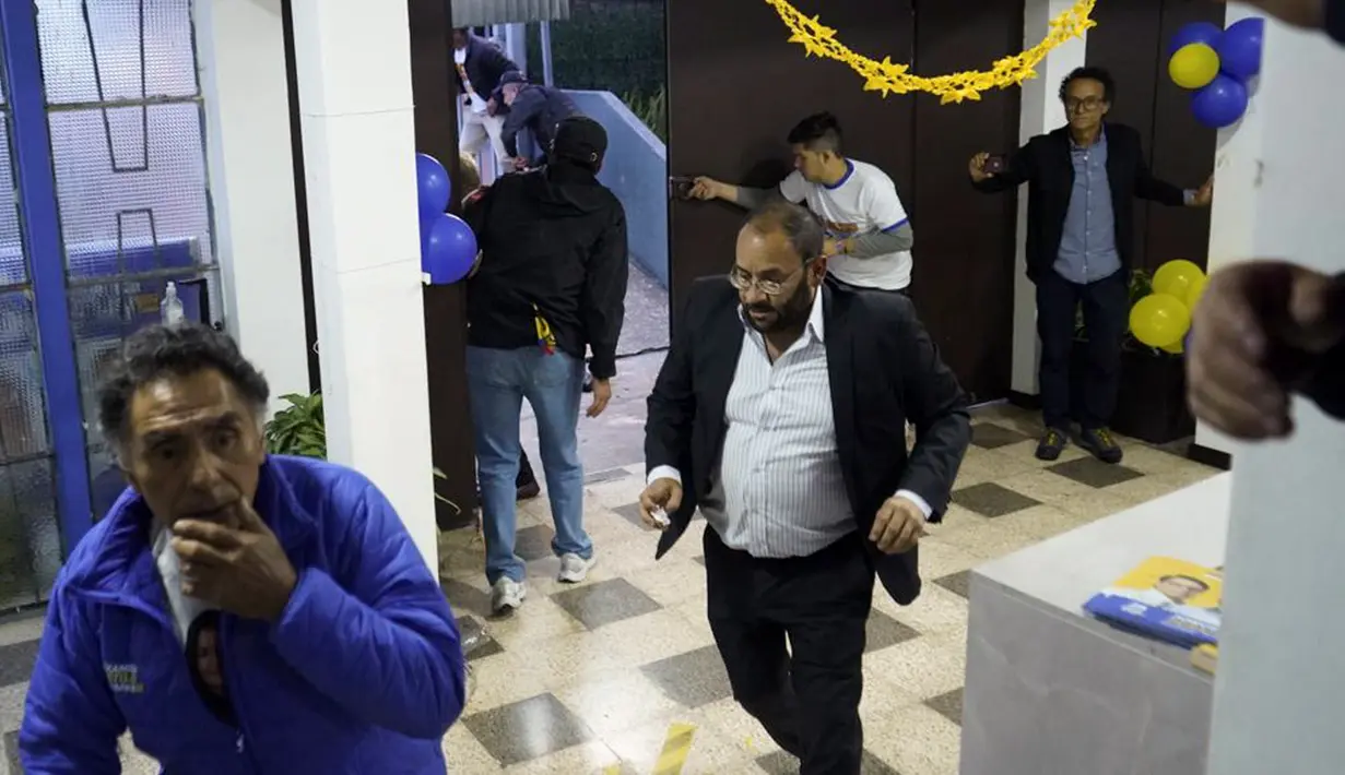 "Kejahatan terorganisir telah berjalan jauh, namun bobot hukum yang penuh akan jatuh pada mereka," katanya. (API via AP)